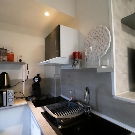 Le Papillon De La Cathedrale - Calme - Jardin - Wifi Apartment Troyes Exterior photo
