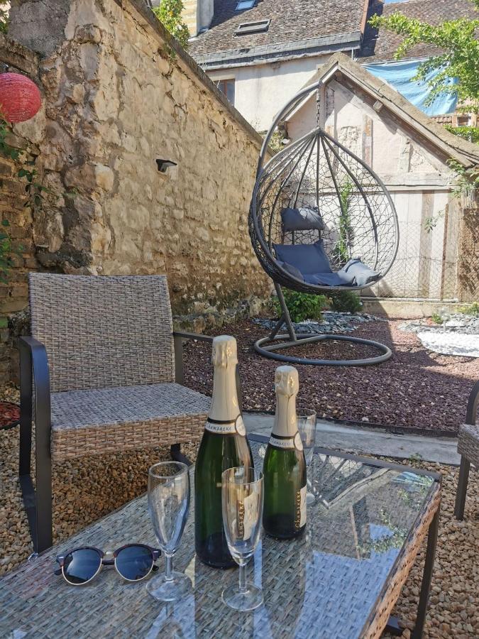 Le Papillon De La Cathedrale - Calme - Jardin - Wifi Apartment Troyes Exterior photo